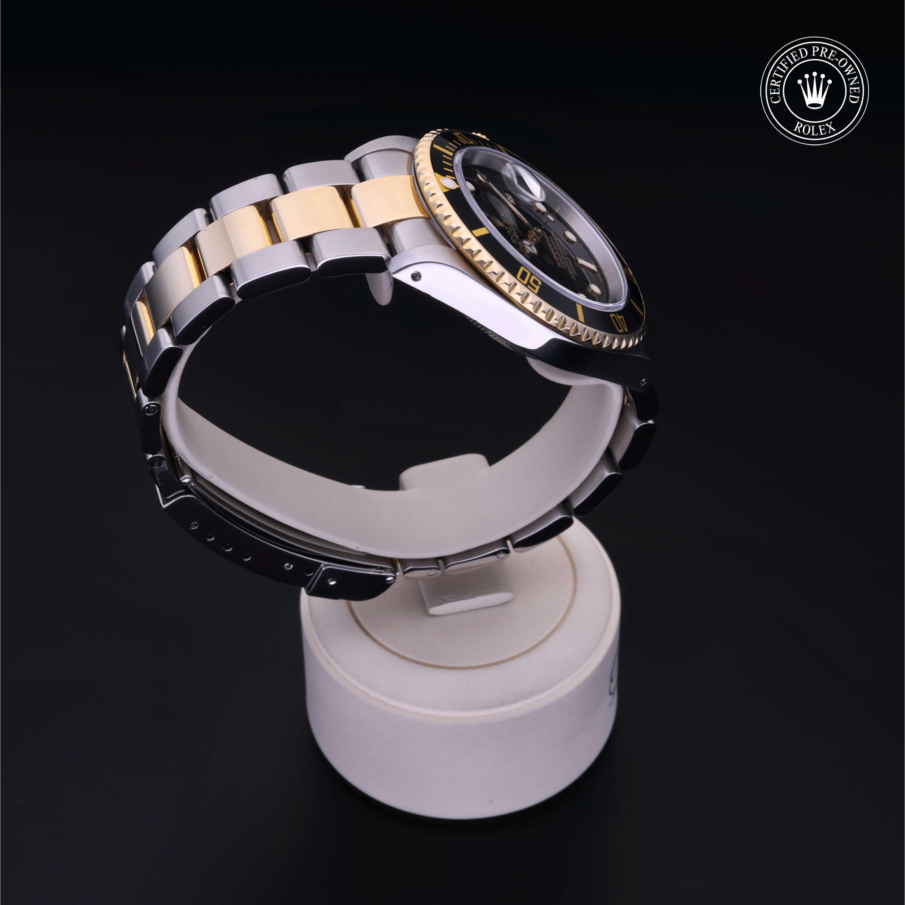 Oyster Perpetual Submariner Date