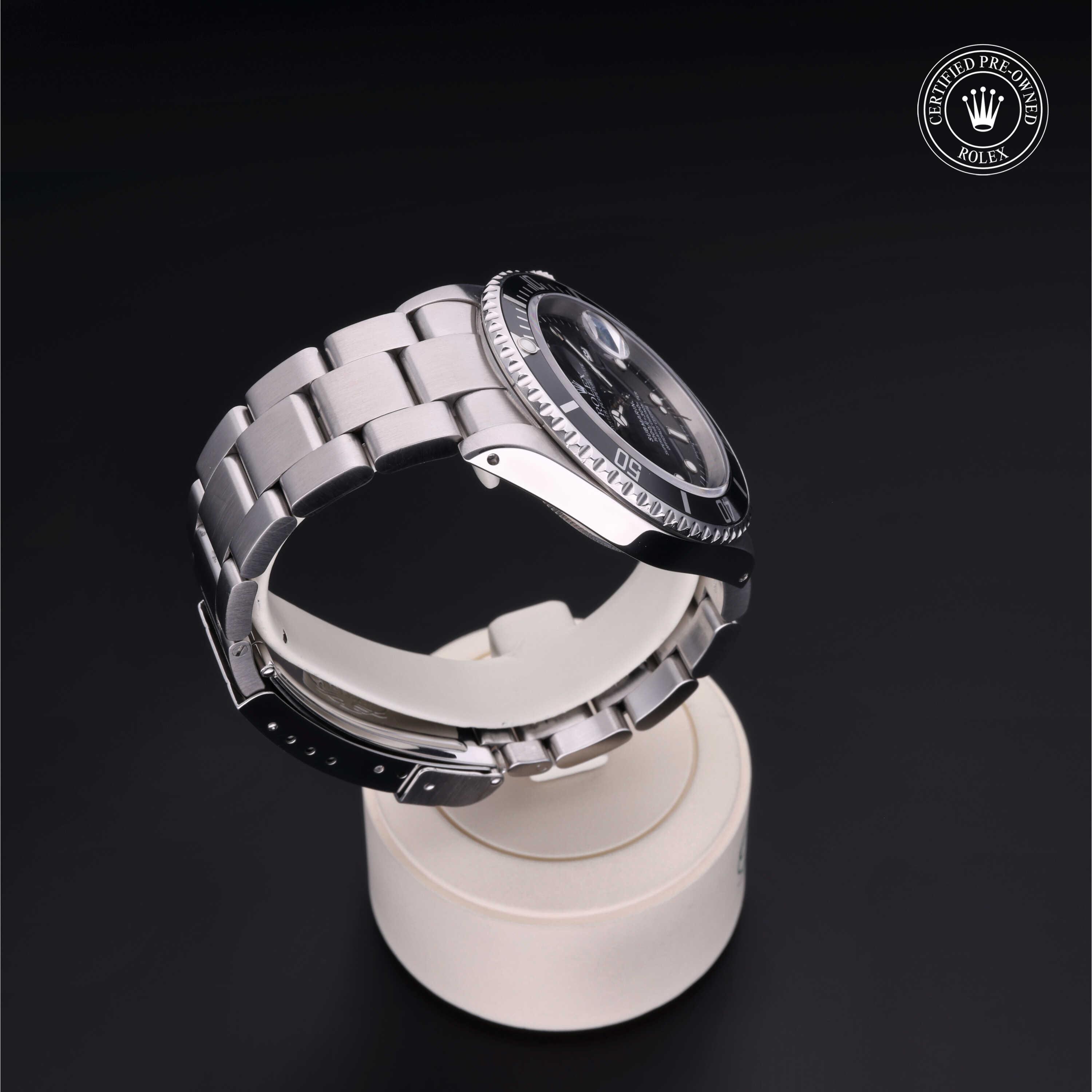 Oyster Perpetual Submariner Date