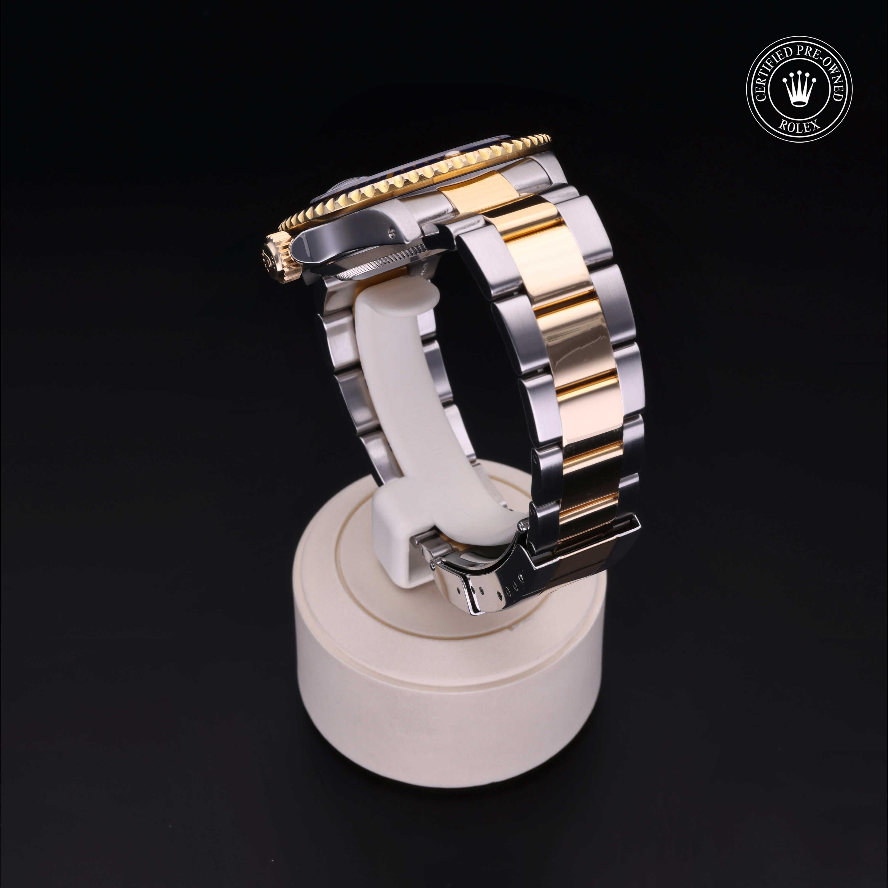 Oyster Perpetual Submariner Date
