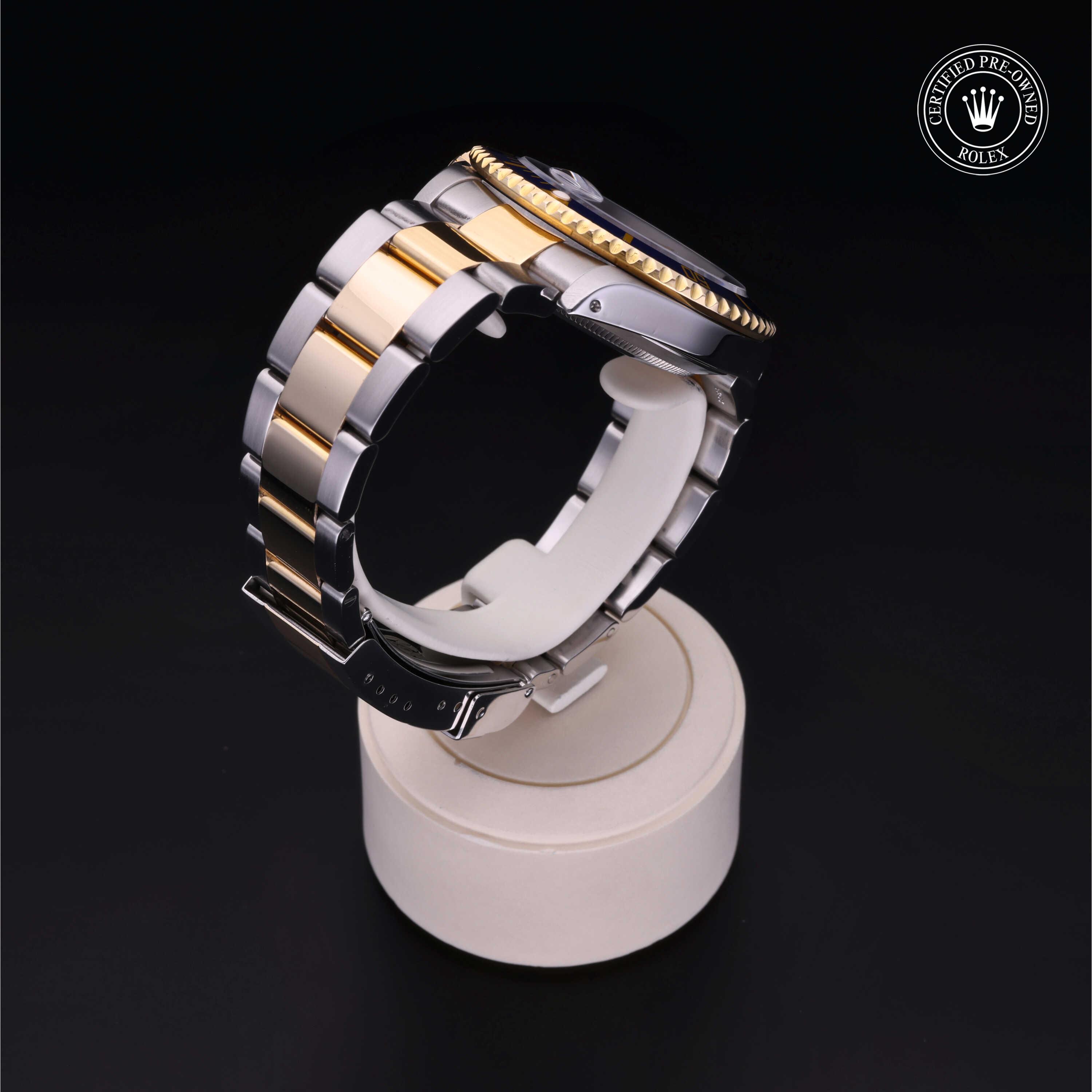 Oyster Perpetual Submariner Date