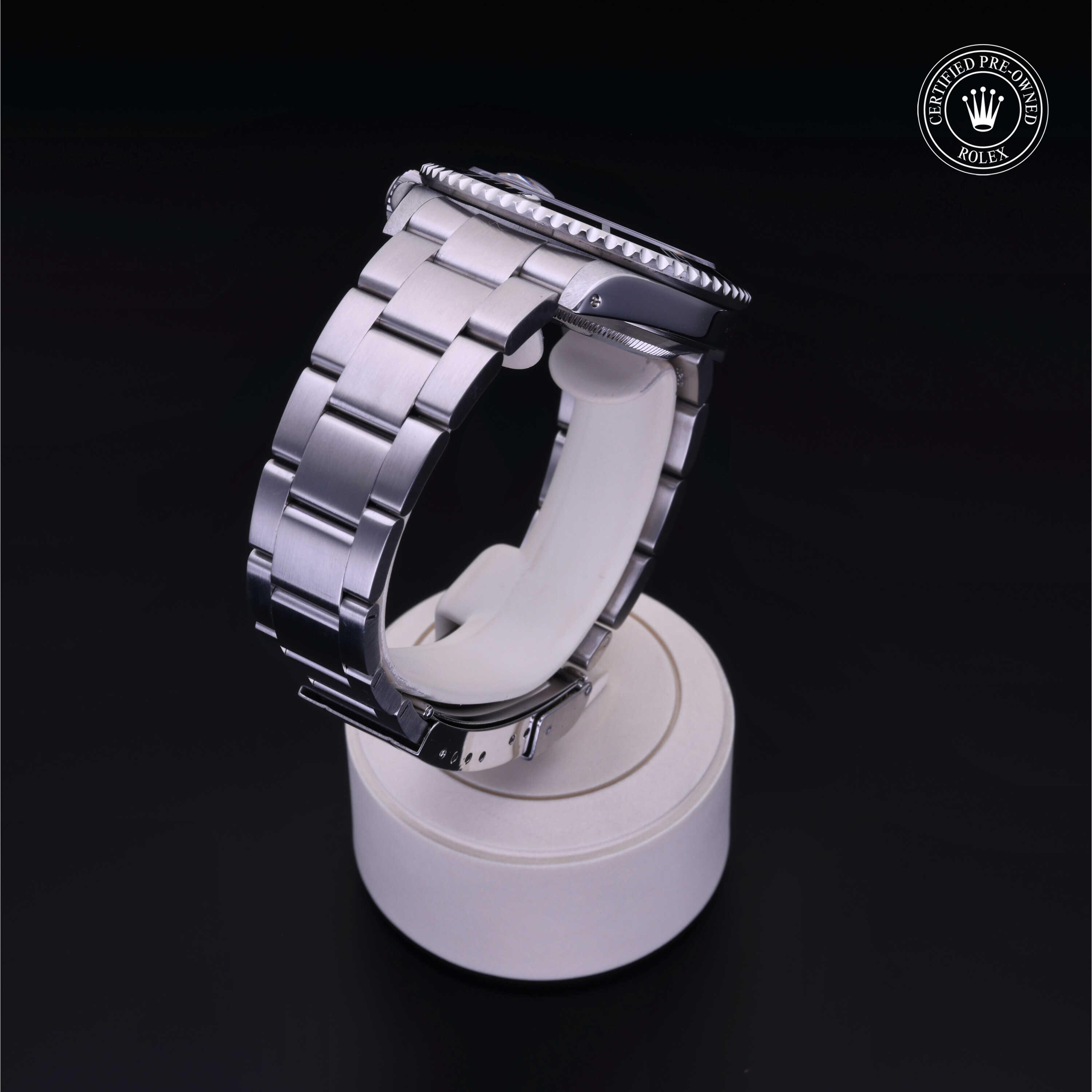 Oyster Perpetual Submariner Date