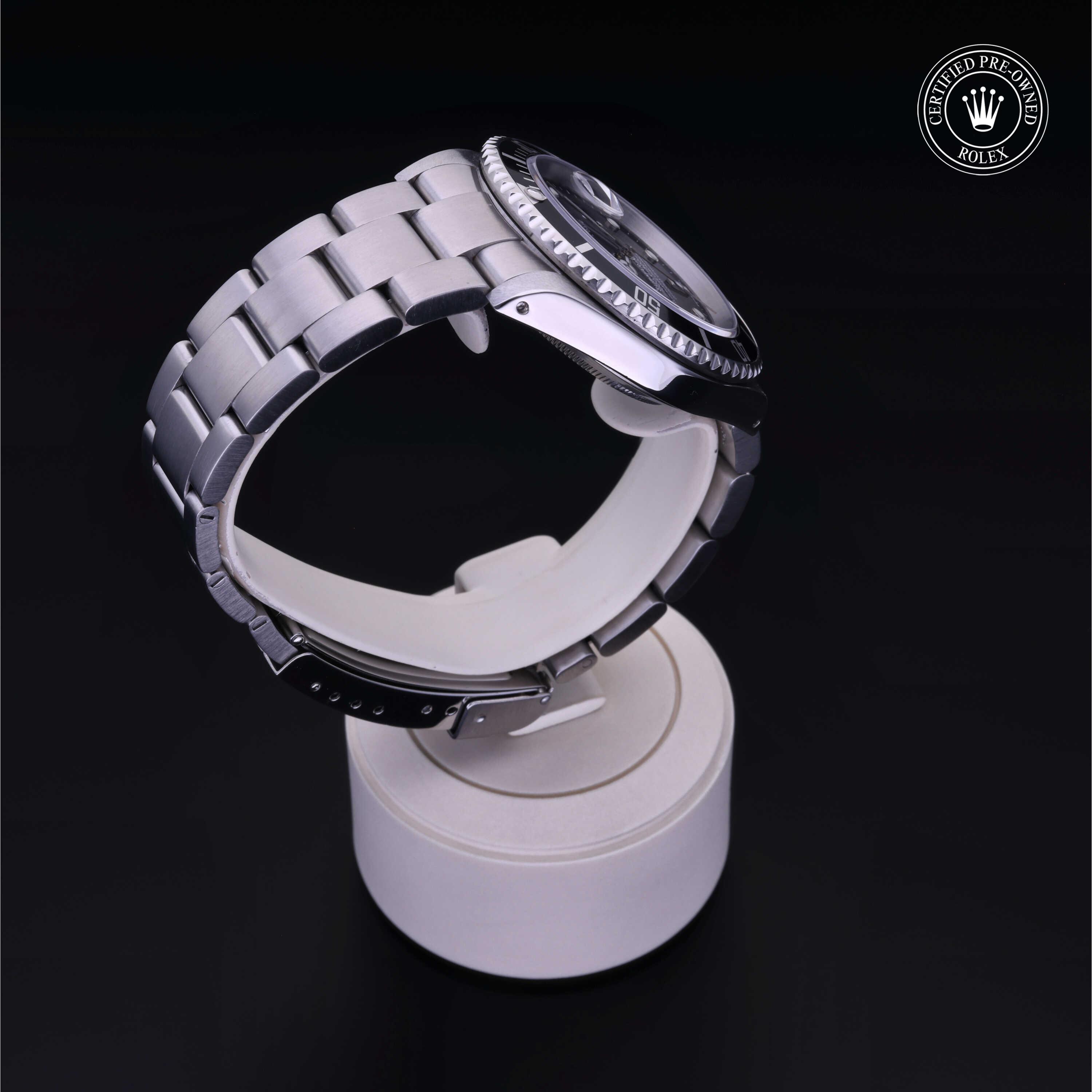 Oyster Perpetual Submariner Date